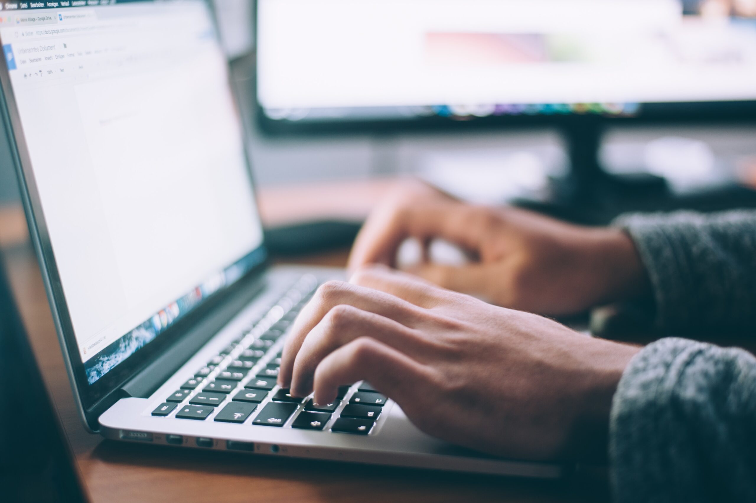 Digitale Mahnungen per E-Mail oder SMS